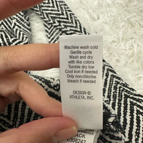 Athleta Herringbone Aztec Kimssa Black White Tunic Swim Cover Up Size Large - Picture 9 of 10